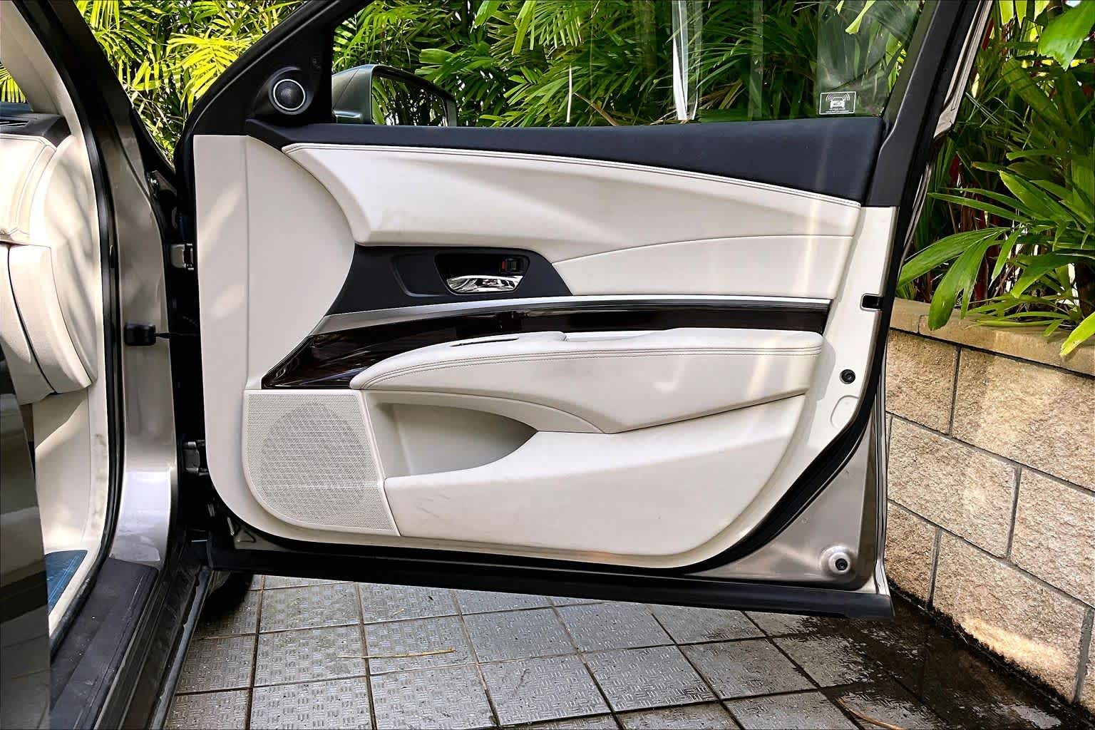 Thumbnail: 2014 Acura RLX - 29