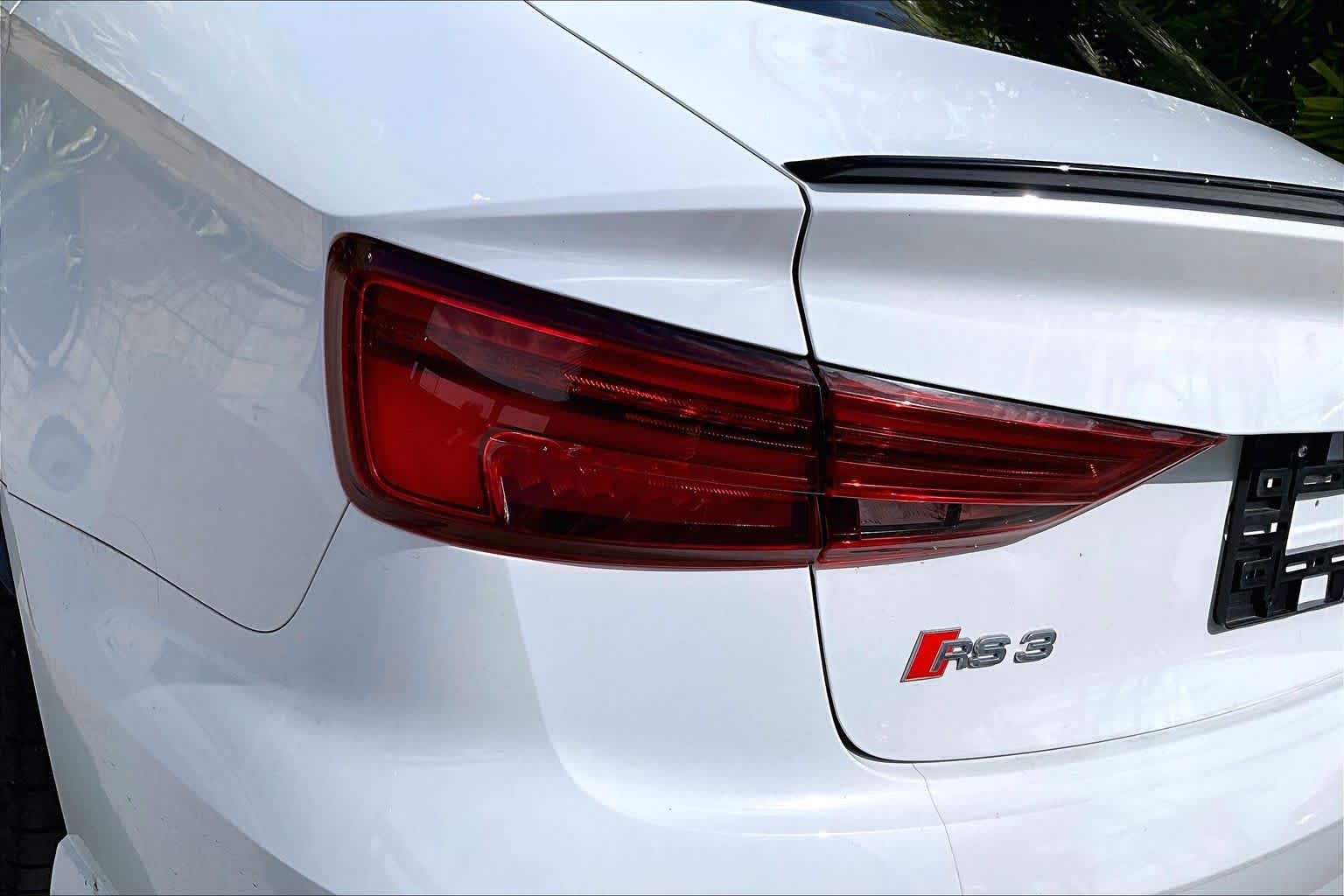 Thumbnail: 2018 Audi RS 3 - 33