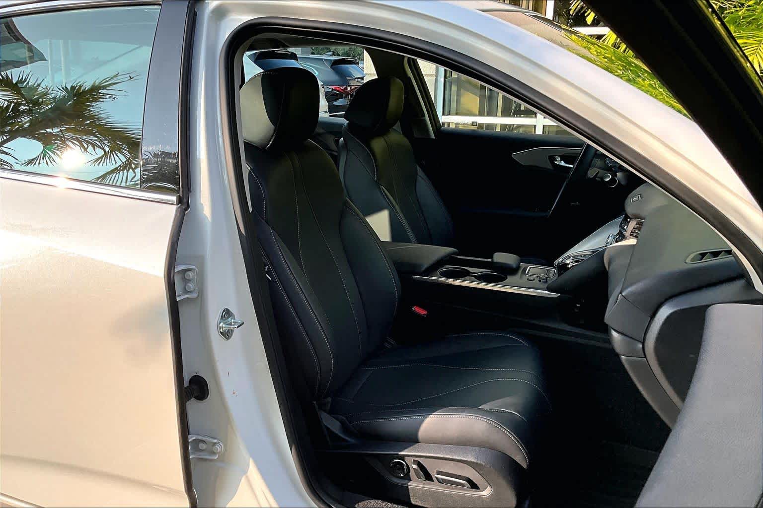 Thumbnail: 2023 Acura TLX - 14