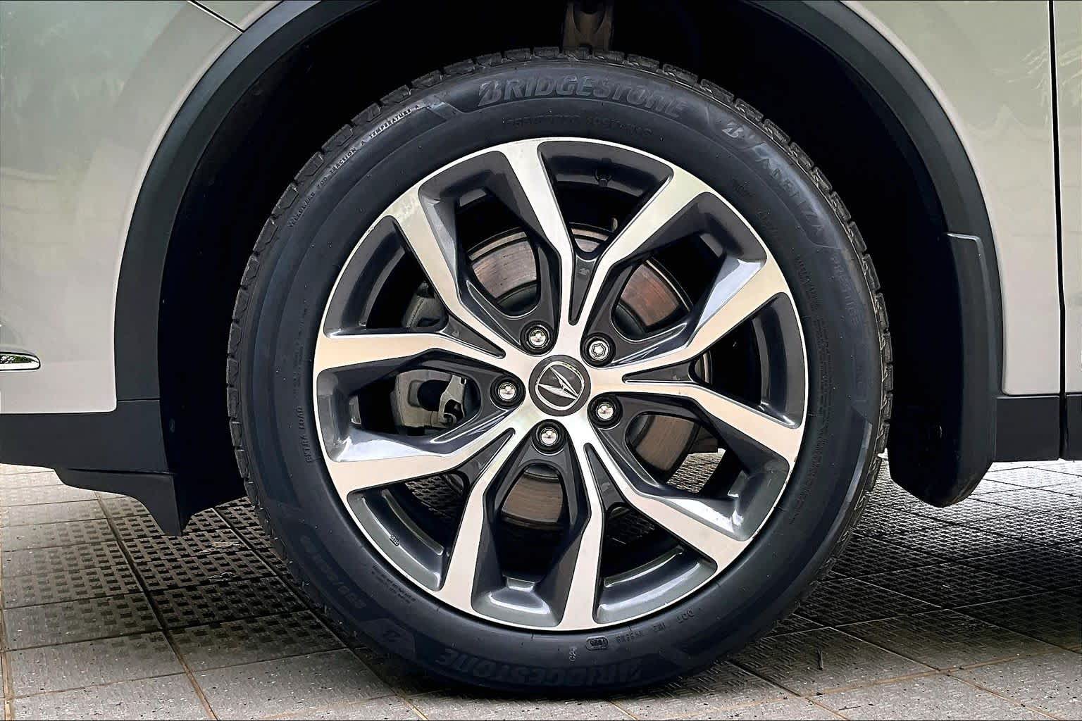 Thumbnail: 2022 Acura MDX - 9