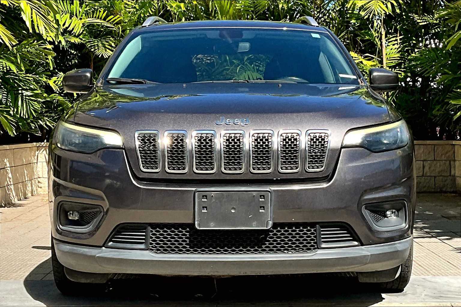 Thumbnail: 2019 Jeep Cherokee - 7