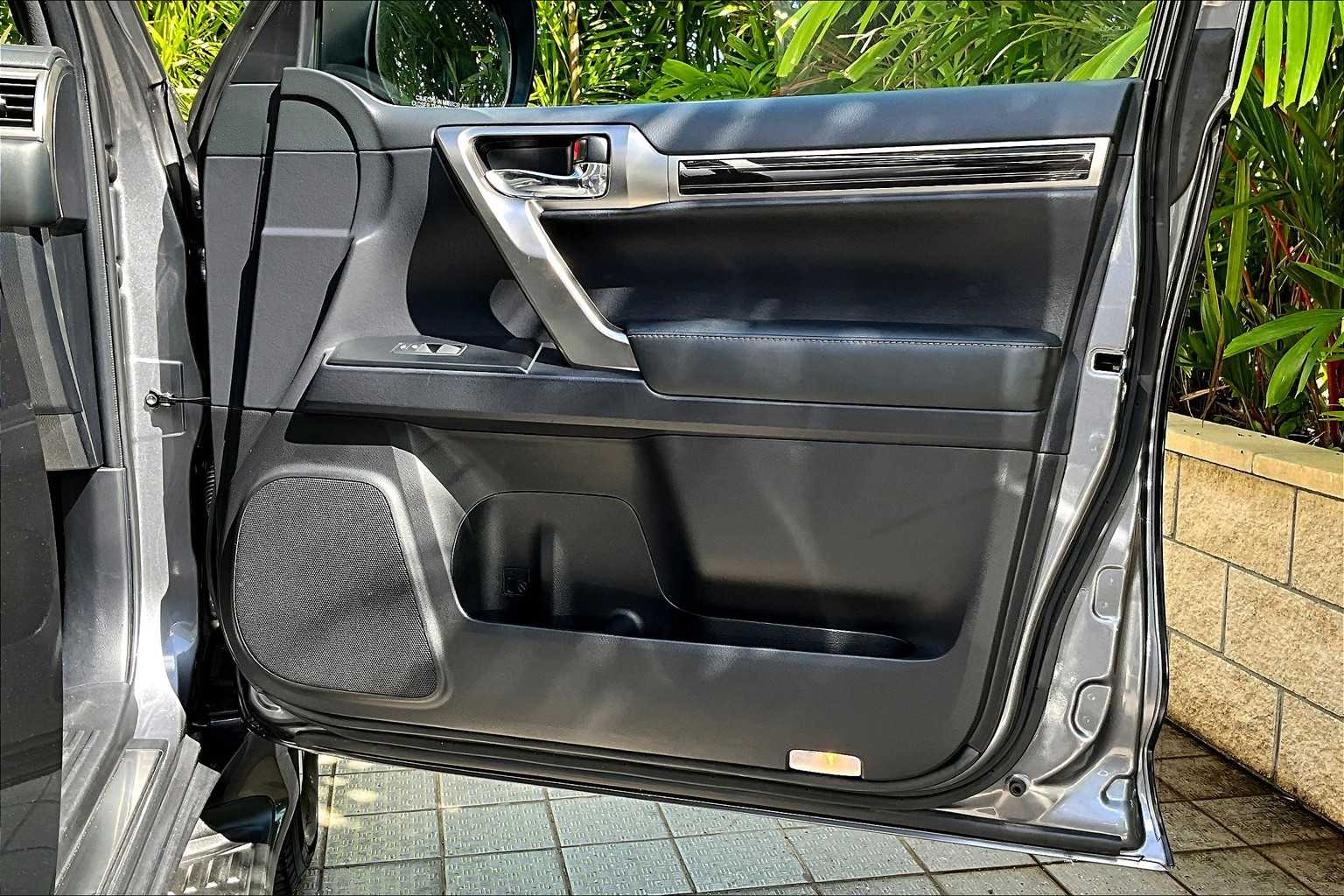 Thumbnail: 2022 Lexus GX - 29