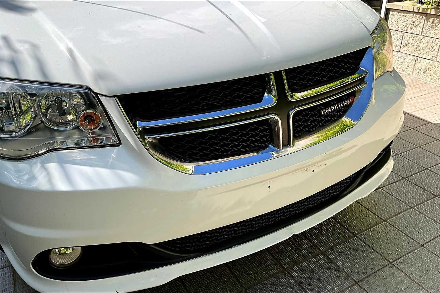 Thumbnail: 2019 Dodge Grand Caravan - 34