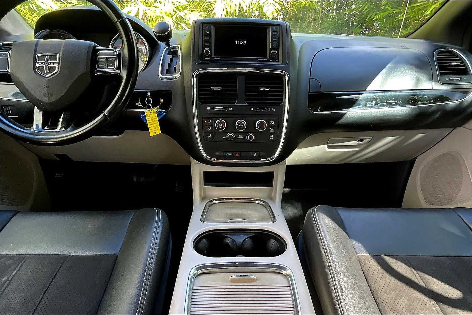 Thumbnail: 2019 Dodge Grand Caravan - 11