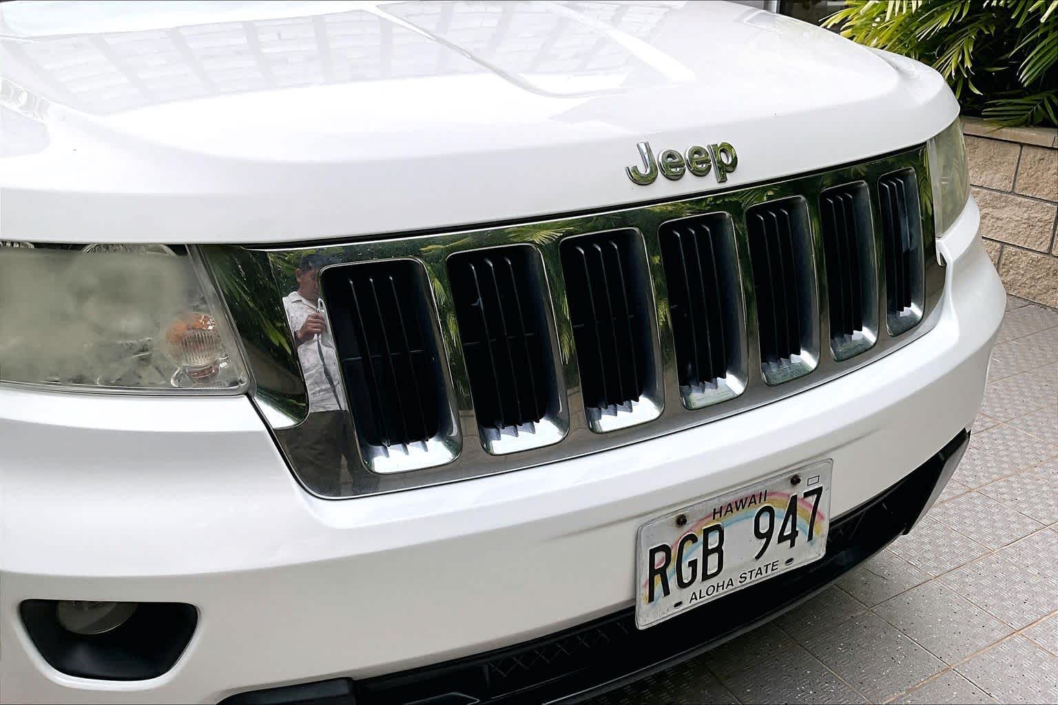 Thumbnail: 2011 Jeep Grand Cherokee - 34