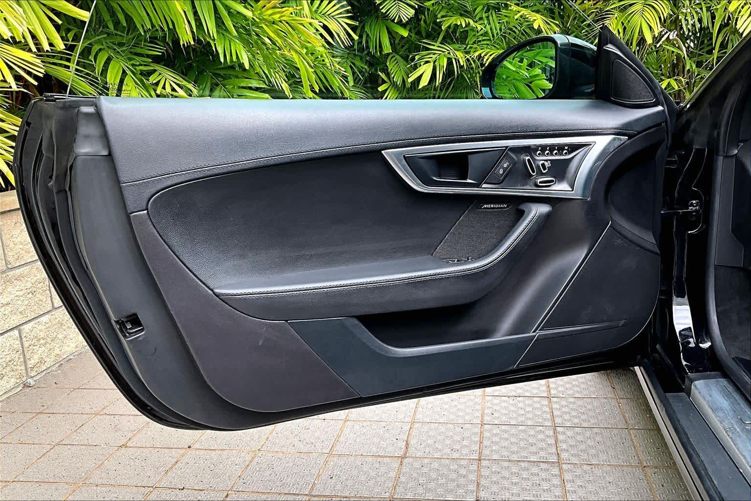 Thumbnail: 2018 Jaguar F-Type - 27