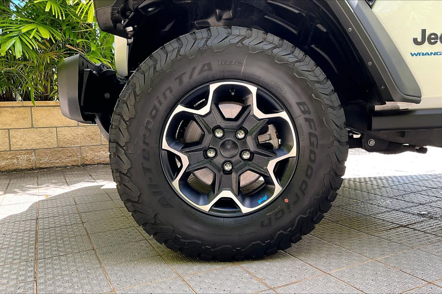 Thumbnail: 2023 Jeep Wrangler - 9
