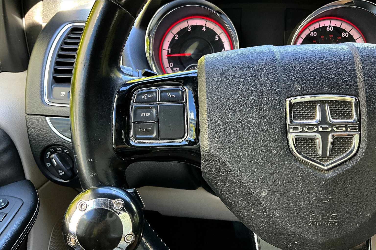 Thumbnail: 2019 Dodge Grand Caravan - 25