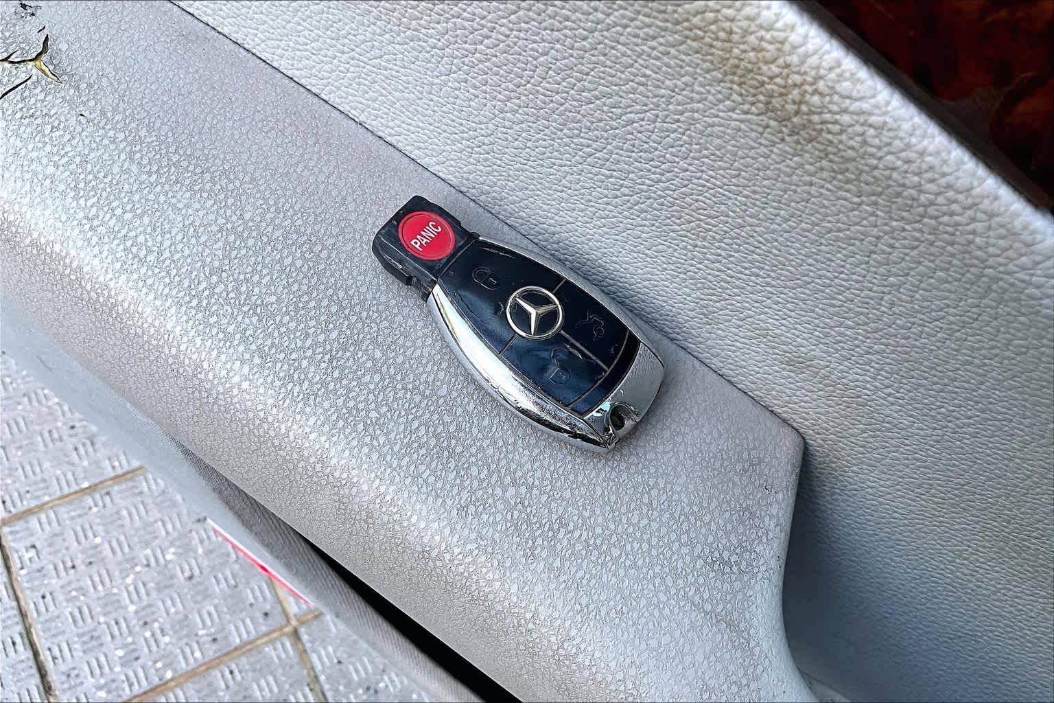 Thumbnail: 2009 Mercedes-Benz C-Class - 20