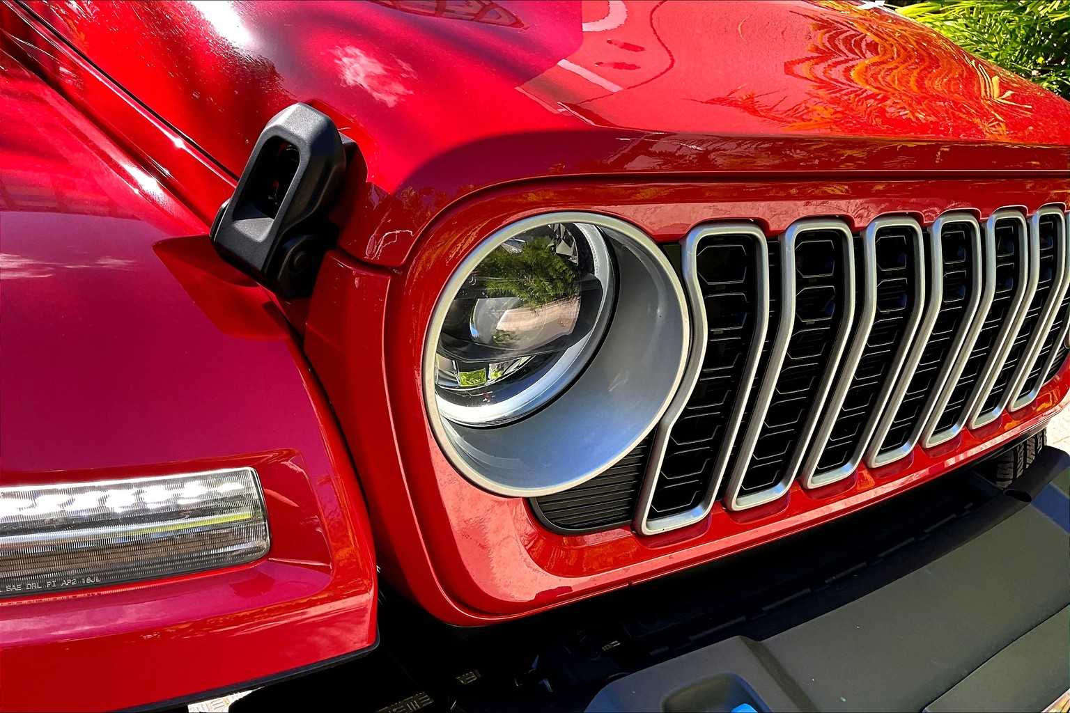 Thumbnail: 2024 Jeep Wrangler - 32