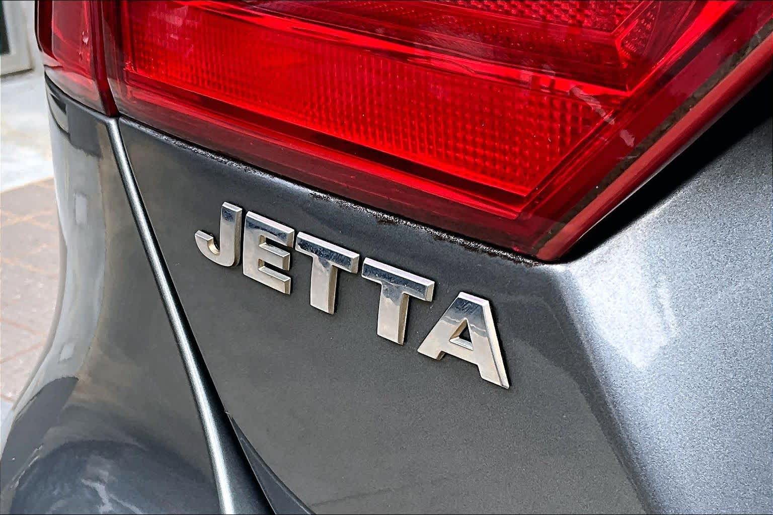 Thumbnail: 2013 Volkswagen Jetta - 8