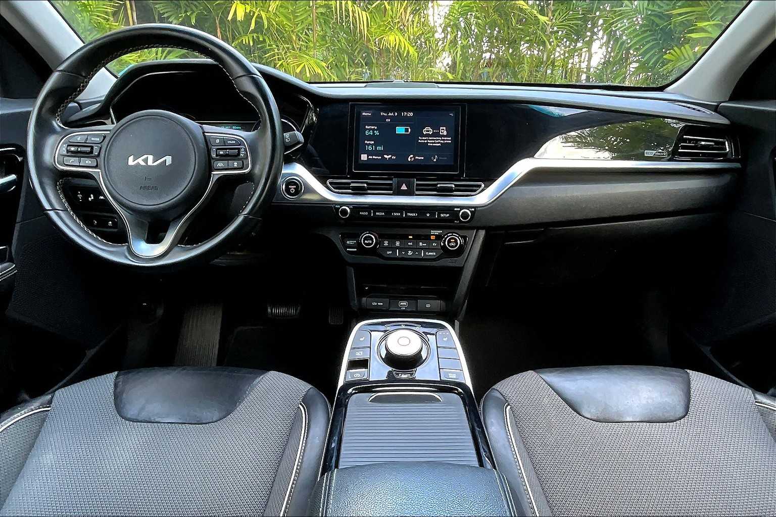 Thumbnail: 2022 Kia Niro - 10