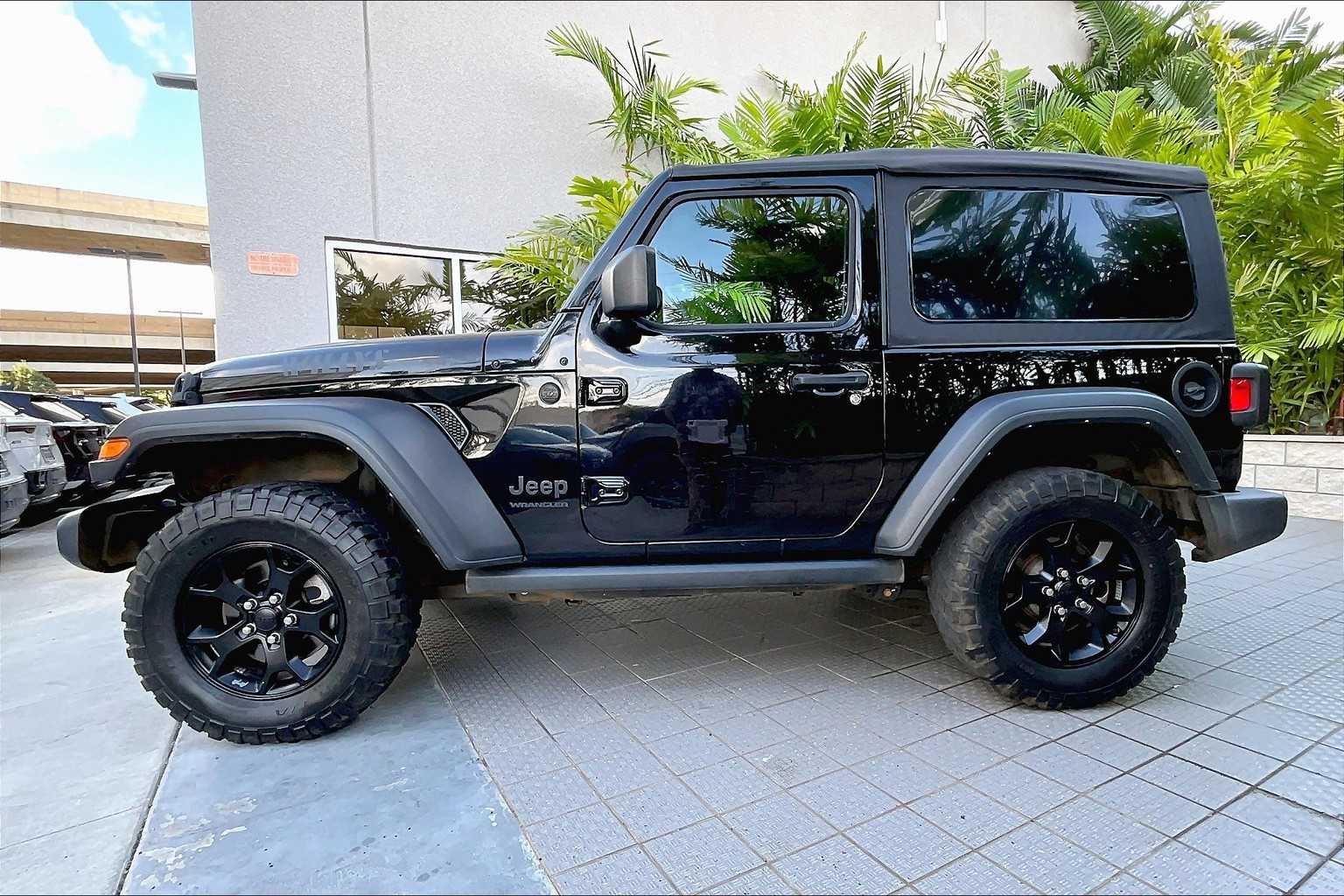 Thumbnail: 2022 Jeep Wrangler - 4