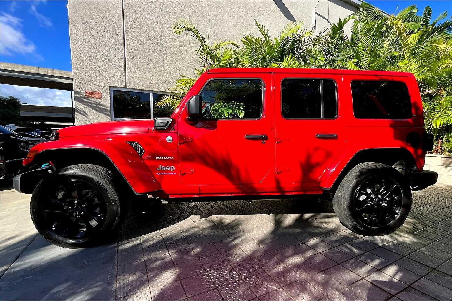 Thumbnail: 2024 Jeep Wrangler - 4