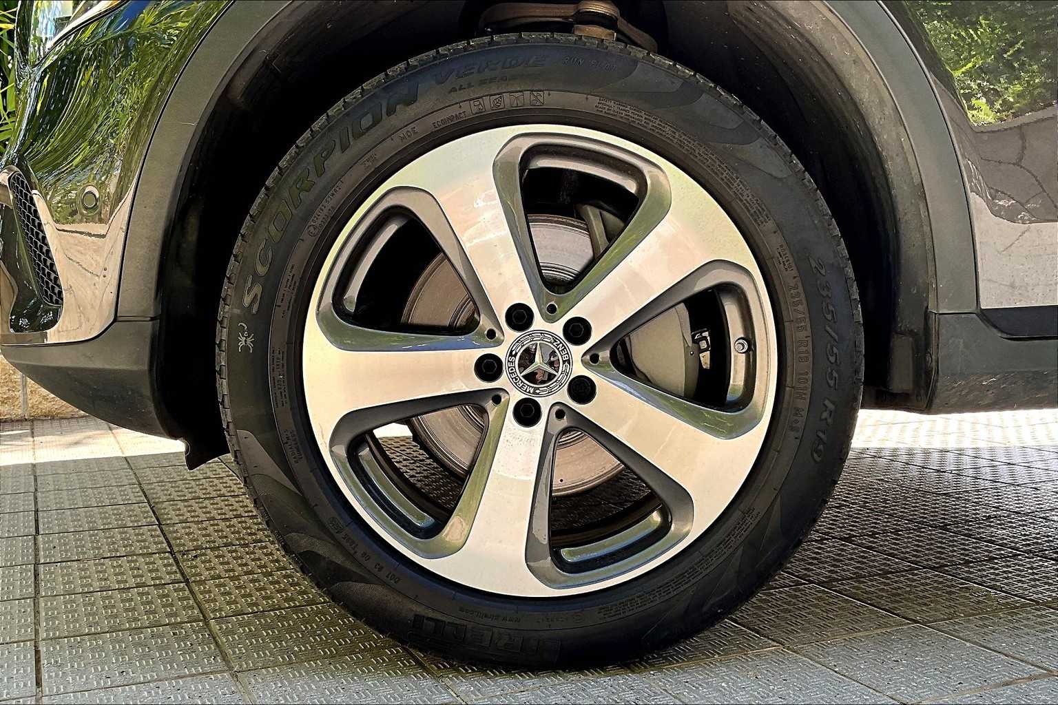 Thumbnail: 2023 Mercedes-Benz GLC - 9