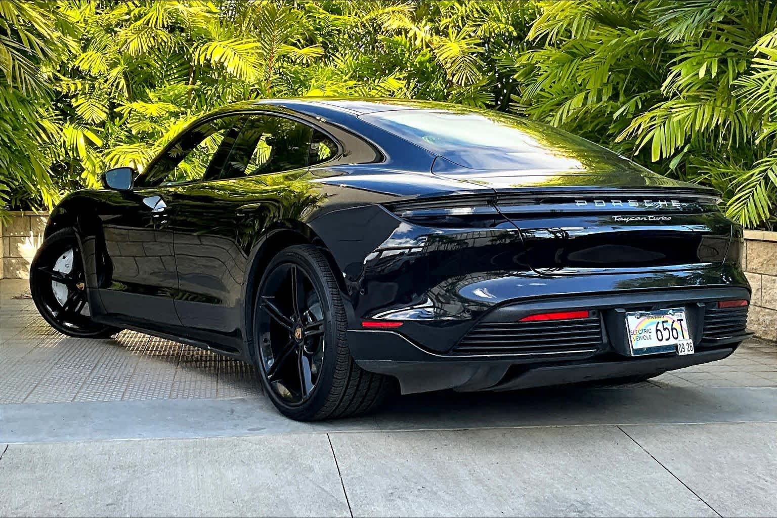 Thumbnail: 2020 Porsche Taycan - 5