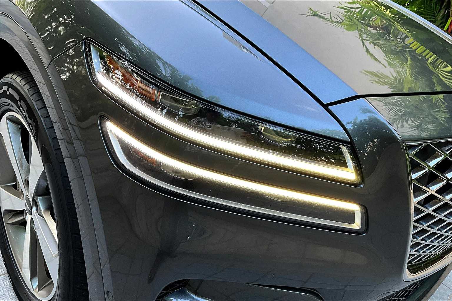 Thumbnail: 2021 Genesis GV80 - 32