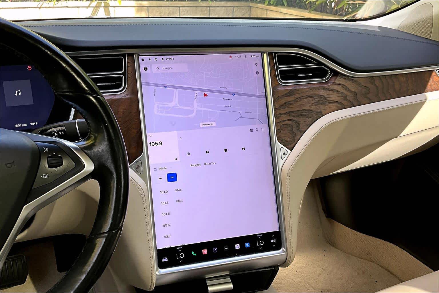 Thumbnail: 2017 Tesla Model S - 16