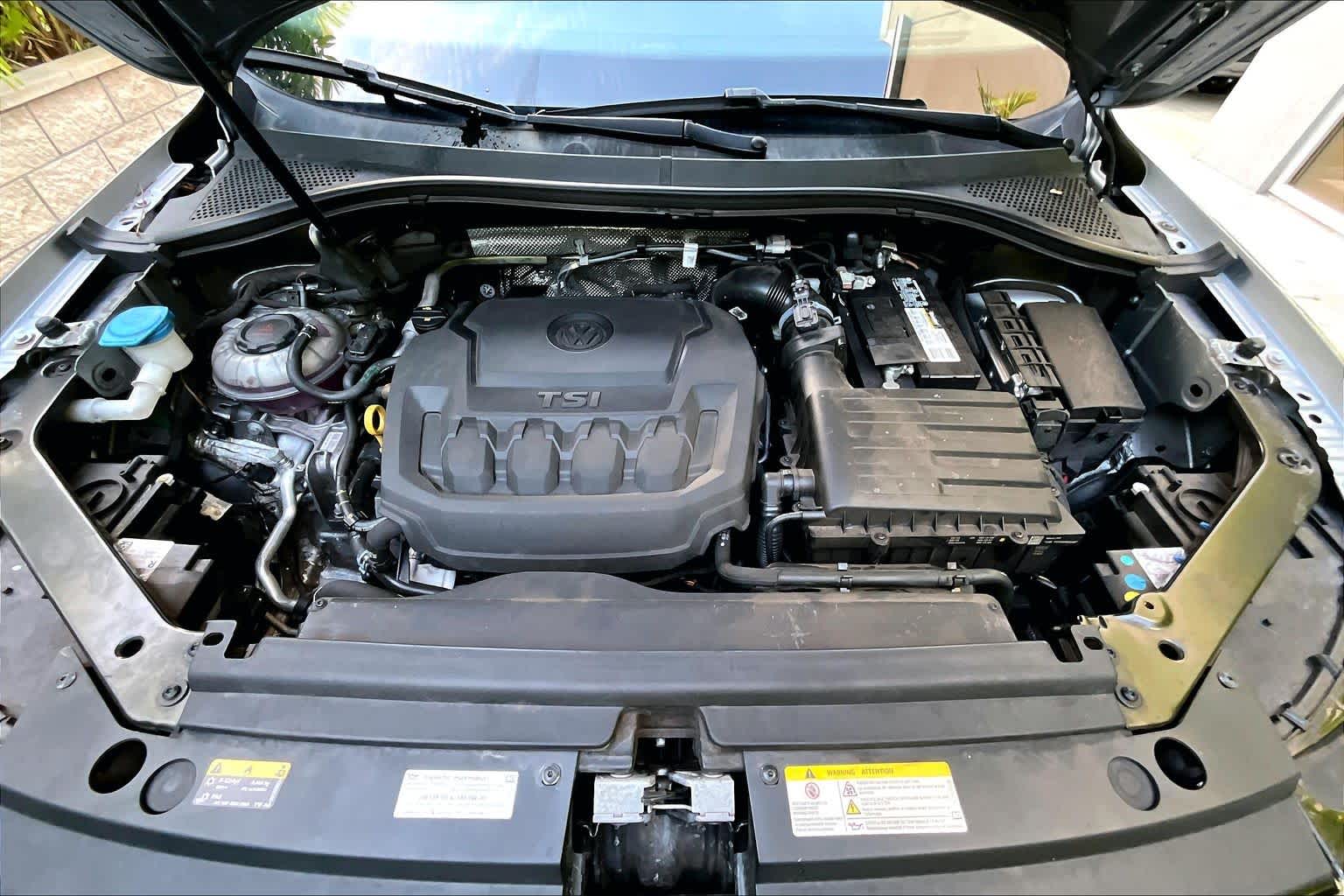 Thumbnail: 2022 Volkswagen Tiguan - 9