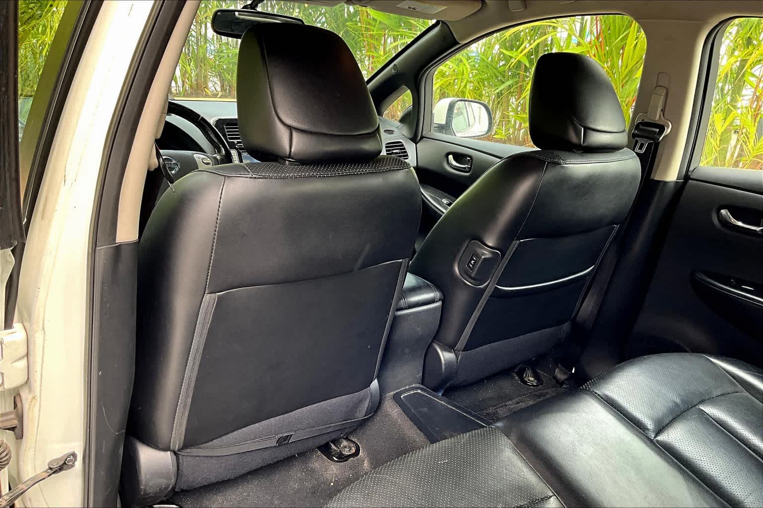 2013 Nissan Leaf SL 12