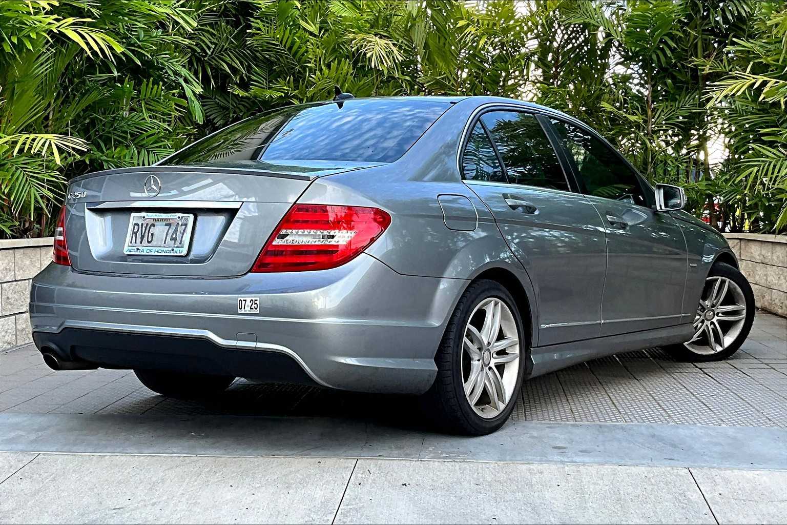 Thumbnail: 2012 Mercedes-Benz C-Class - 23
