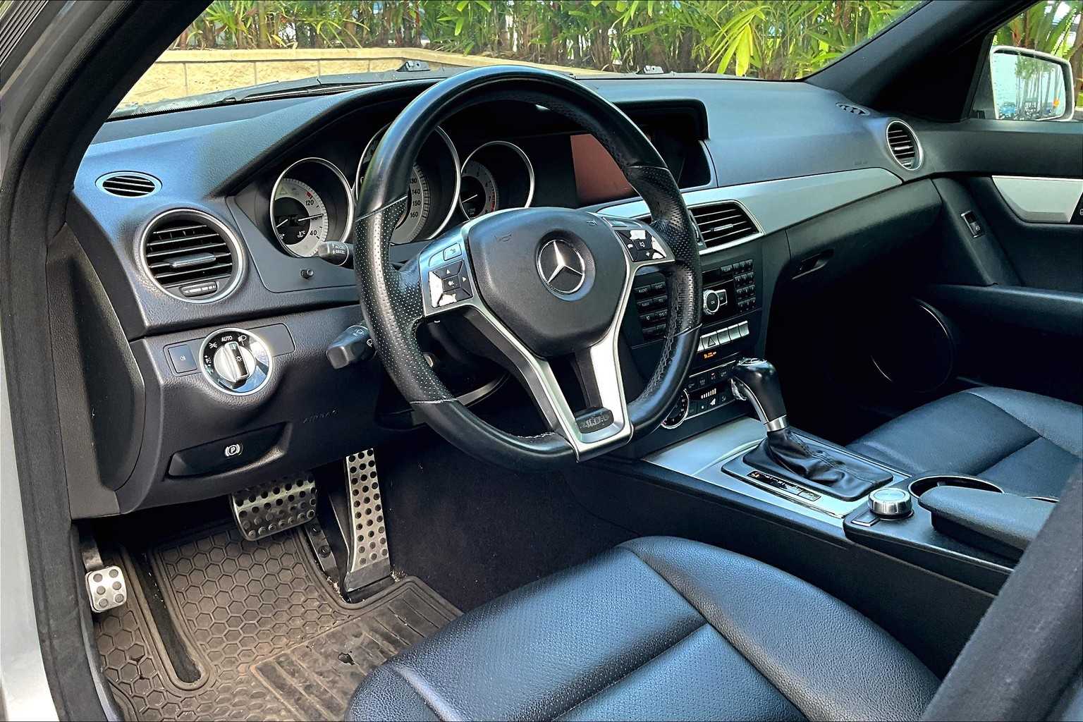 Thumbnail: 2012 Mercedes-Benz C-Class - 3