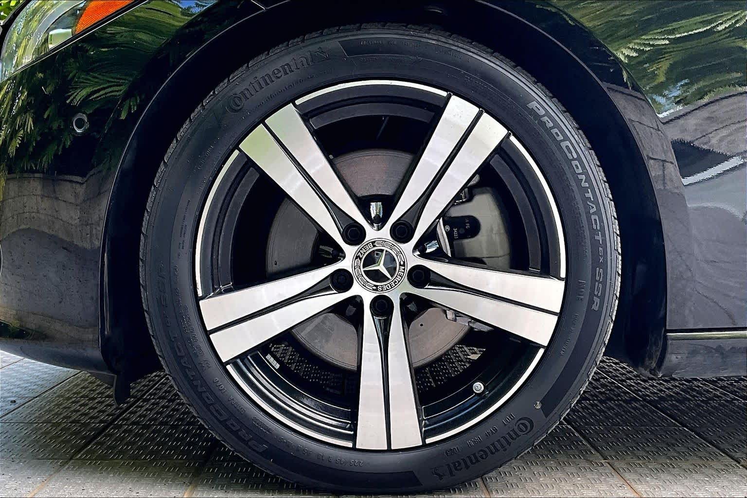 2024 Mercedes-Benz C-Class Sedan C 300 - Photo 9