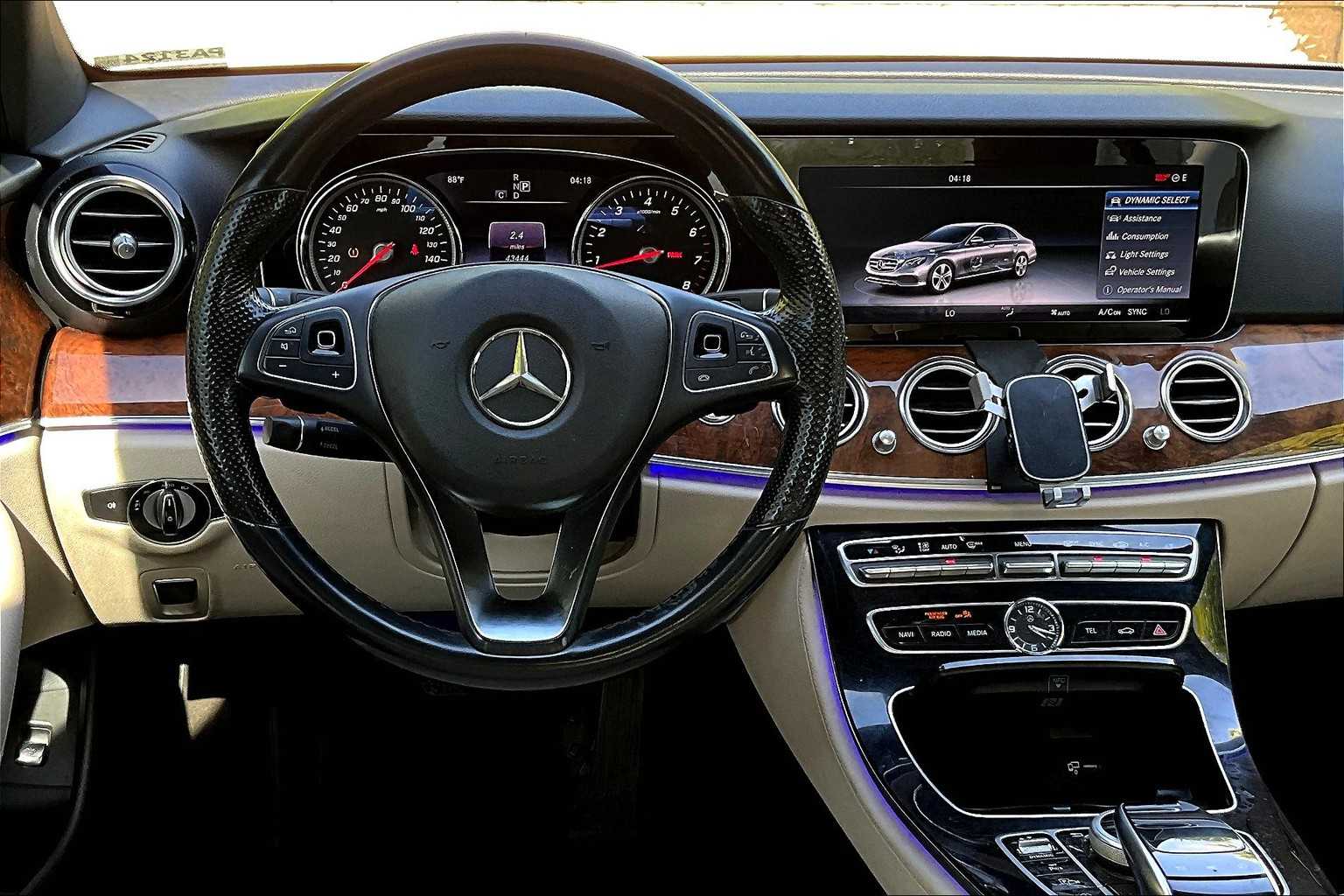 Thumbnail: 2017 Mercedes-Benz E-Class - 15