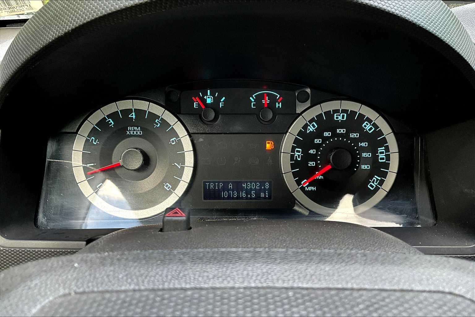 Thumbnail: 2010 Ford Escape - 18