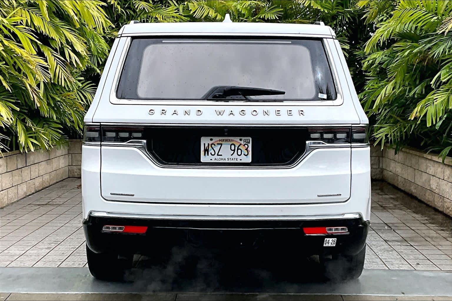 Thumbnail: 2023 Jeep Grand Wagoneer - 6