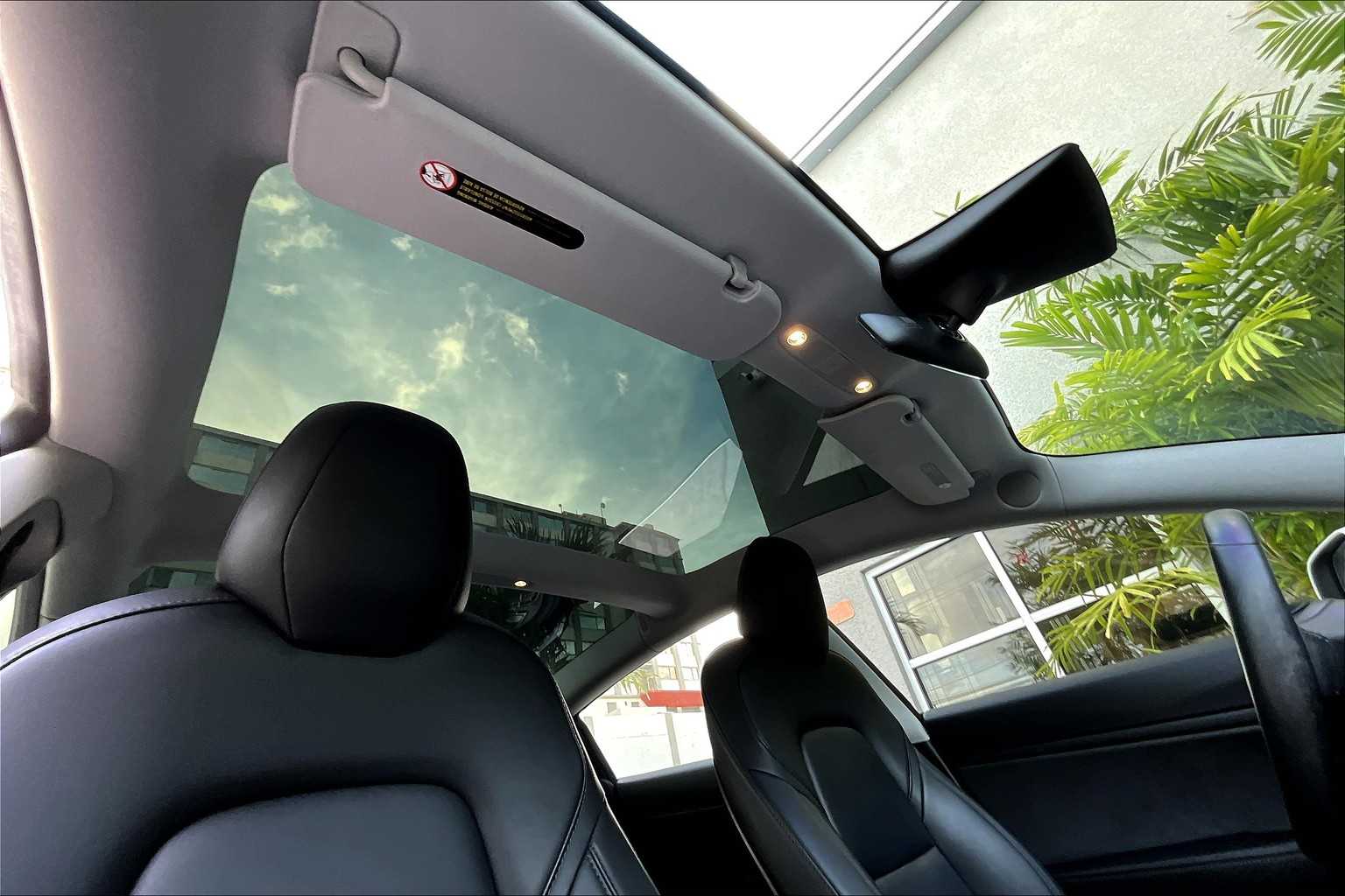 Thumbnail: 2018 Tesla Model 3 - 30