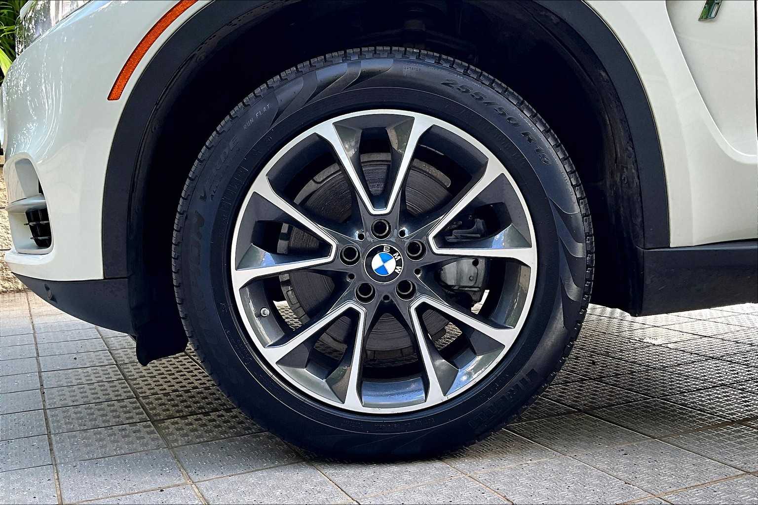 Thumbnail: 2017 BMW X5 - 9