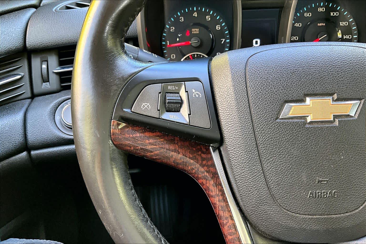 Thumbnail: 2013 Chevrolet Malibu - 25