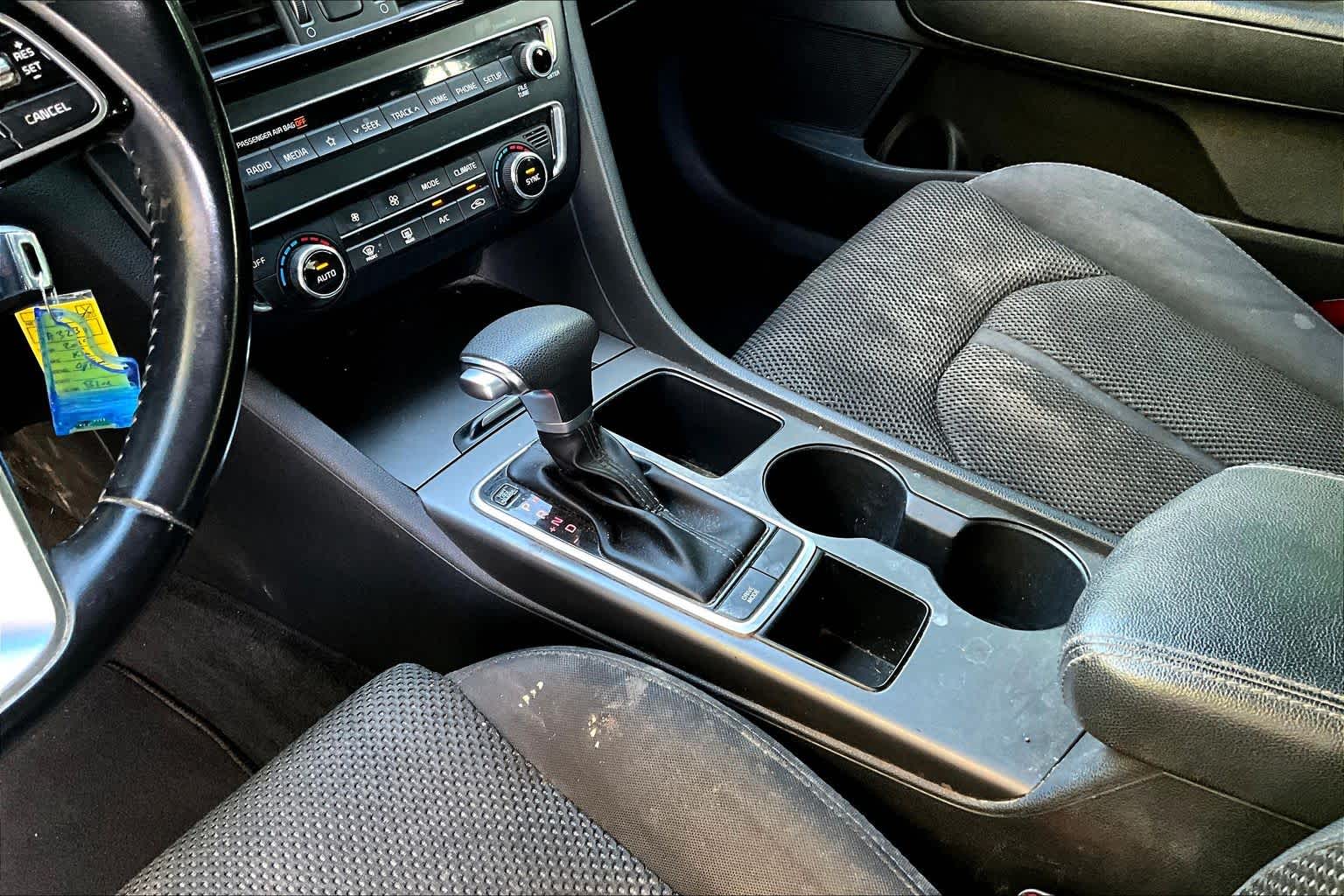 Thumbnail: 2019 Kia Optima - 17