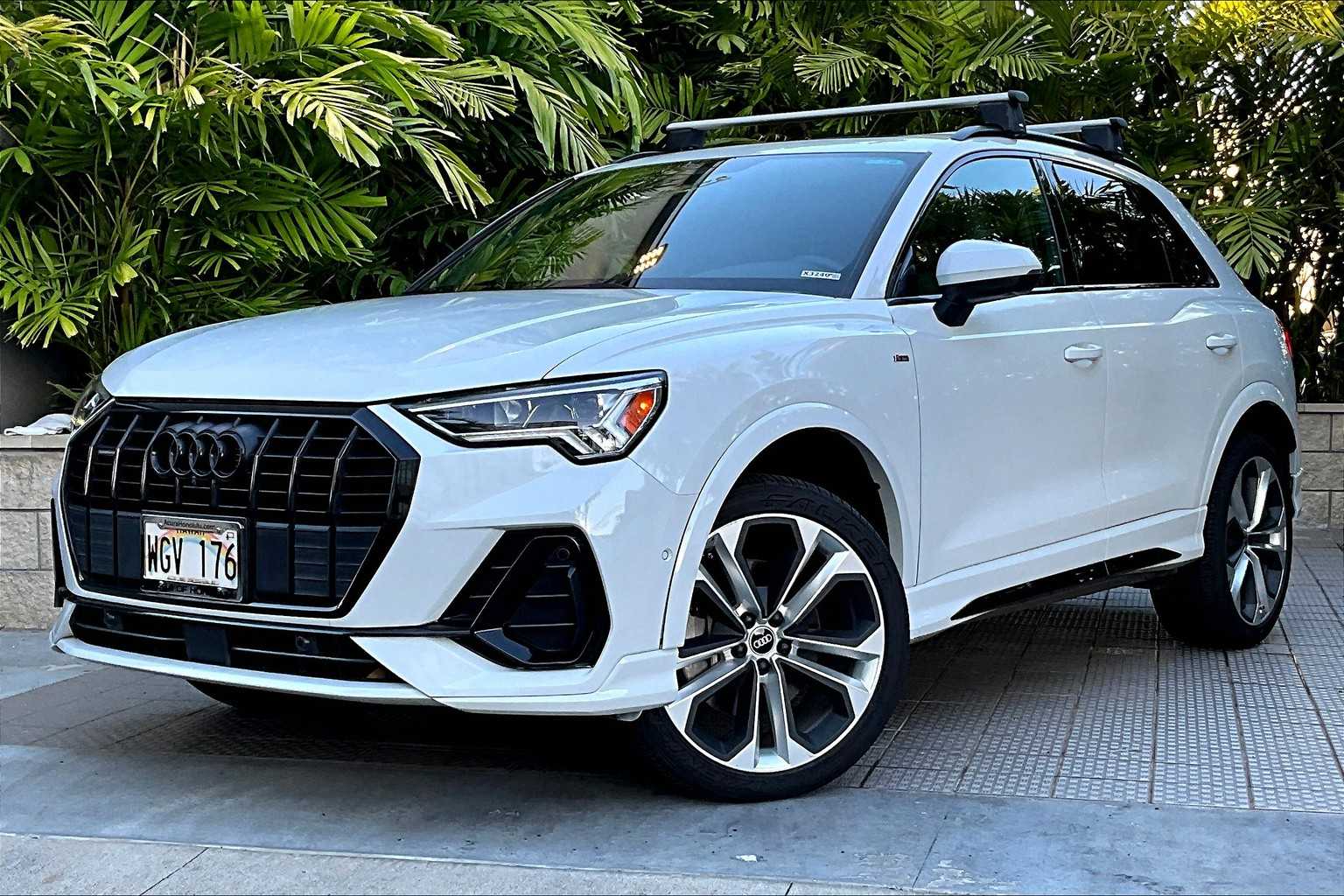 Thumbnail: 2021 Audi Q3 - 1