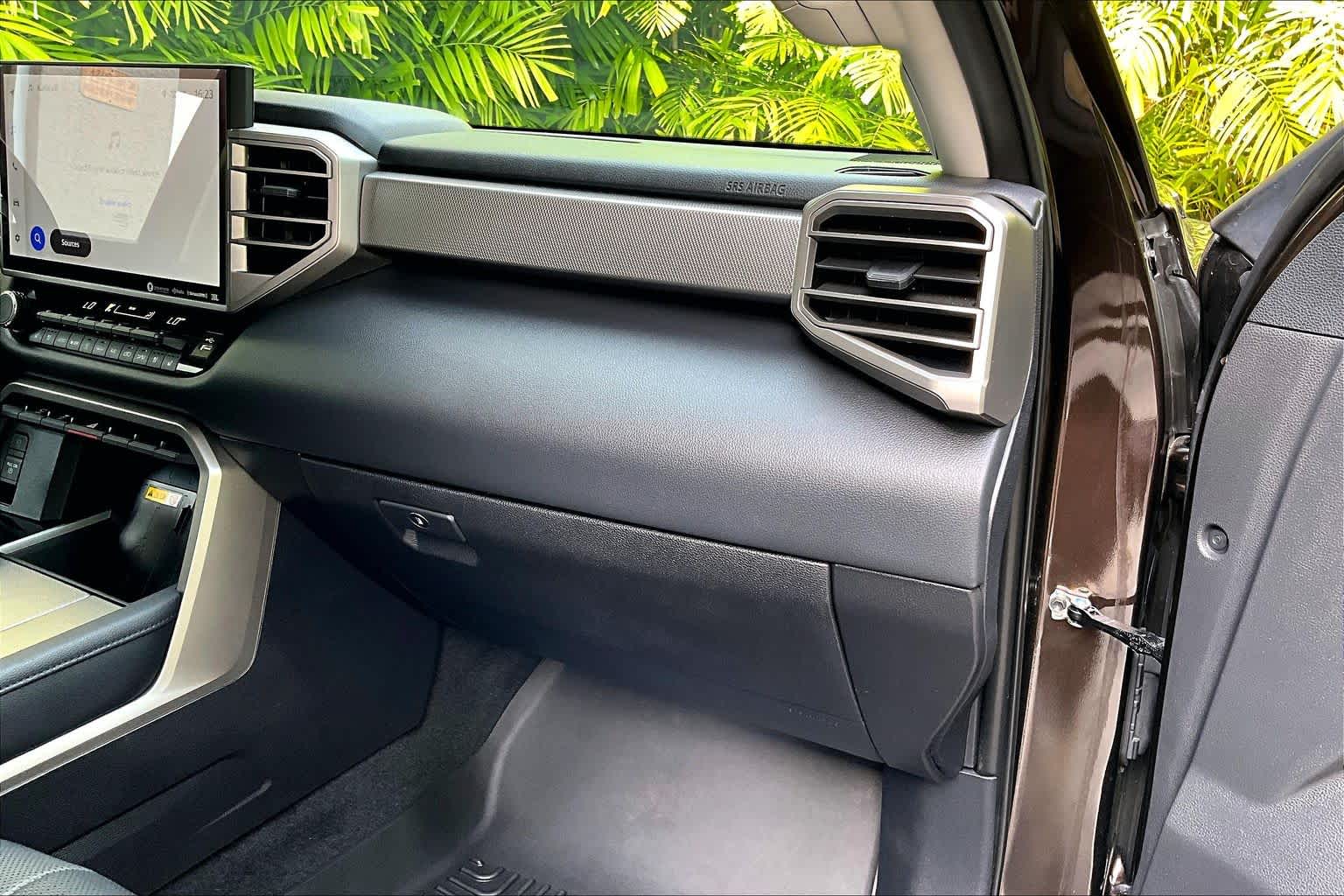Thumbnail: 2024 Toyota Sequoia - 24