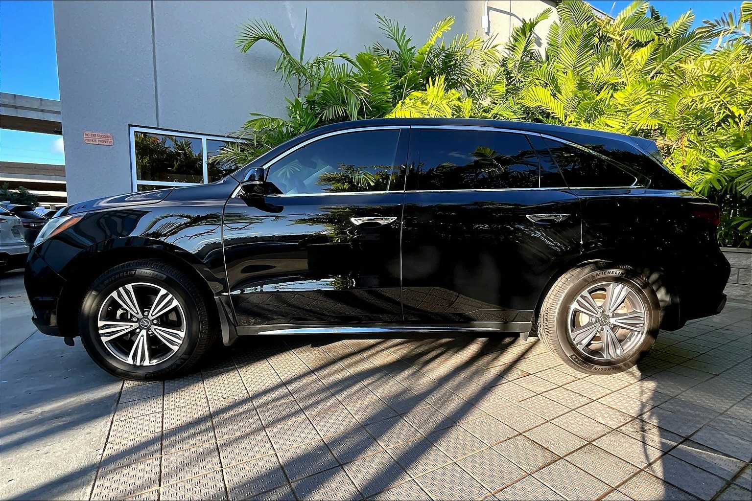 2018 Acura MDX photo 2