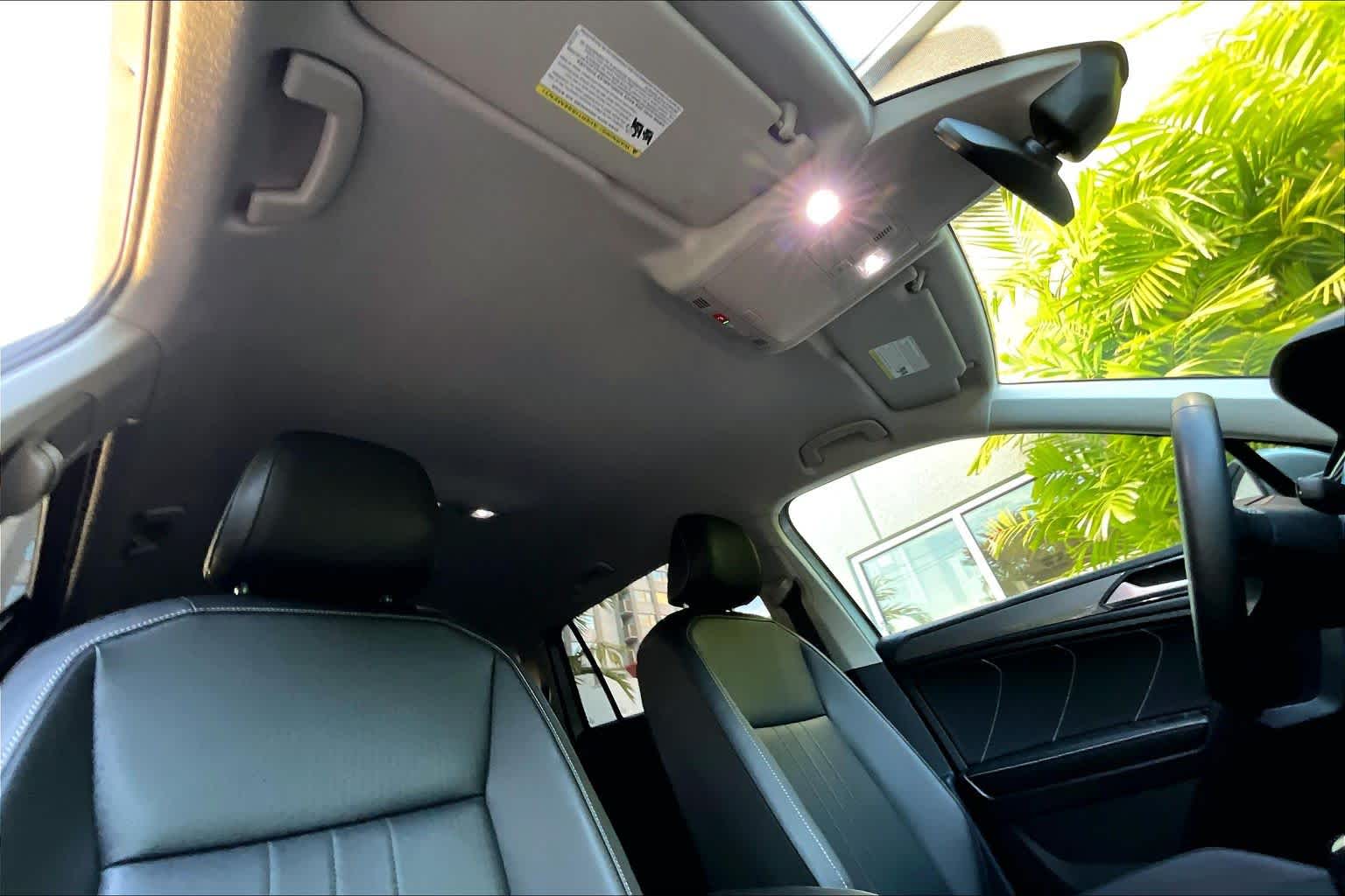 Thumbnail: 2022 Volkswagen Tiguan - 30