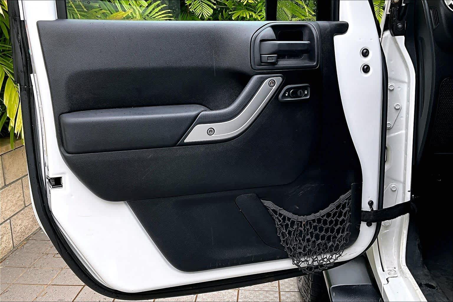 Thumbnail: 2013 Jeep Wrangler - 28