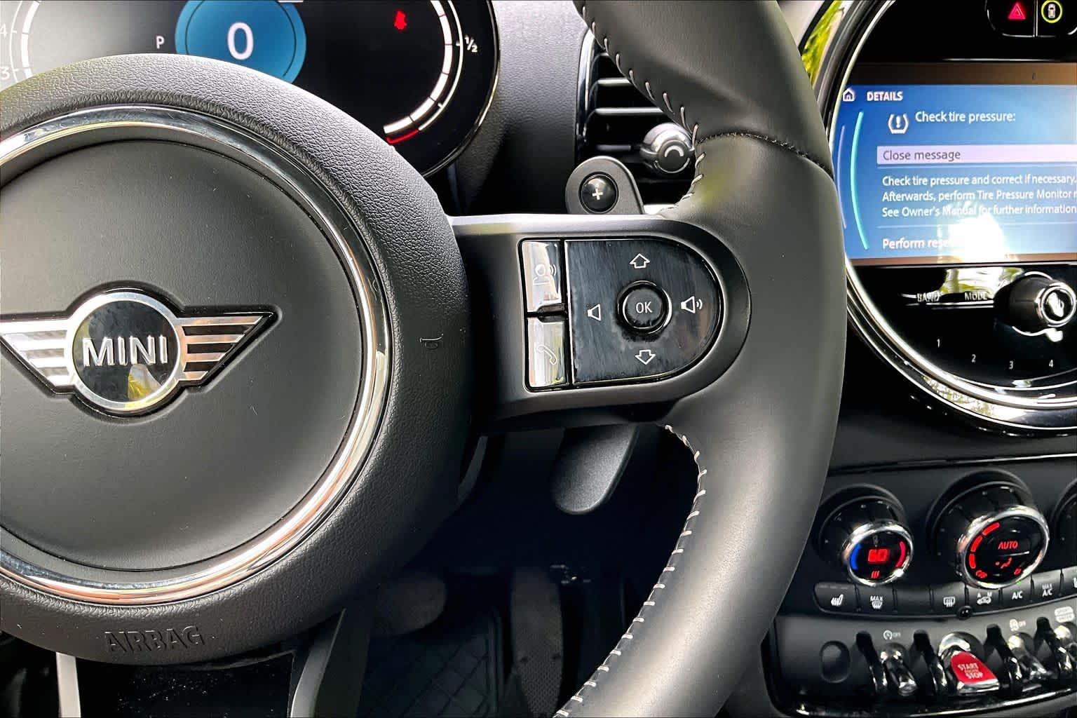 Thumbnail: 2023 MINI Cooper Clubman - 26