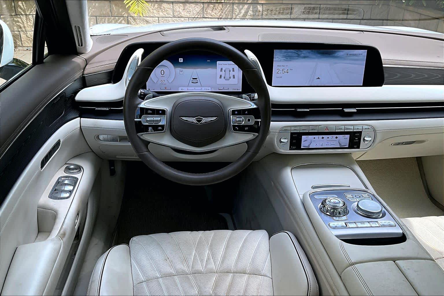 Thumbnail: 2023 Genesis G90 - 15