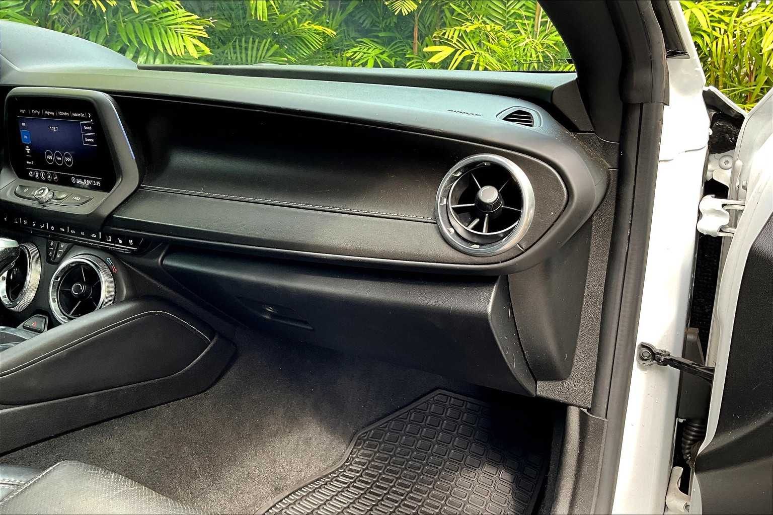 Thumbnail: 2020 Chevrolet Camaro - 23