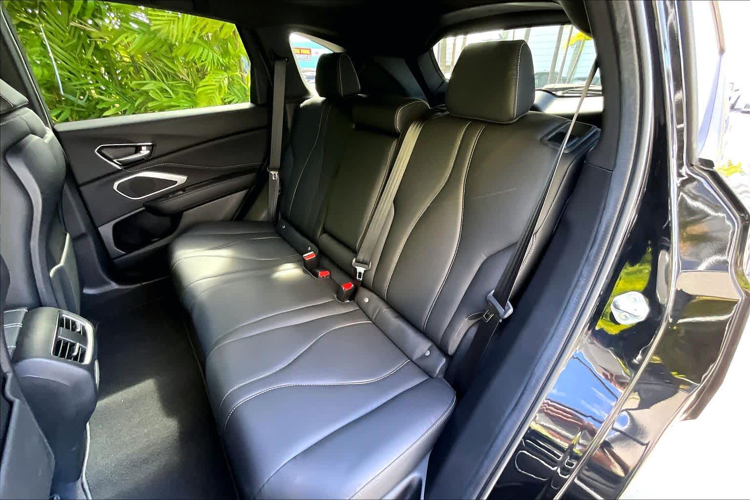 Thumbnail: 2025 Acura RDX - 30