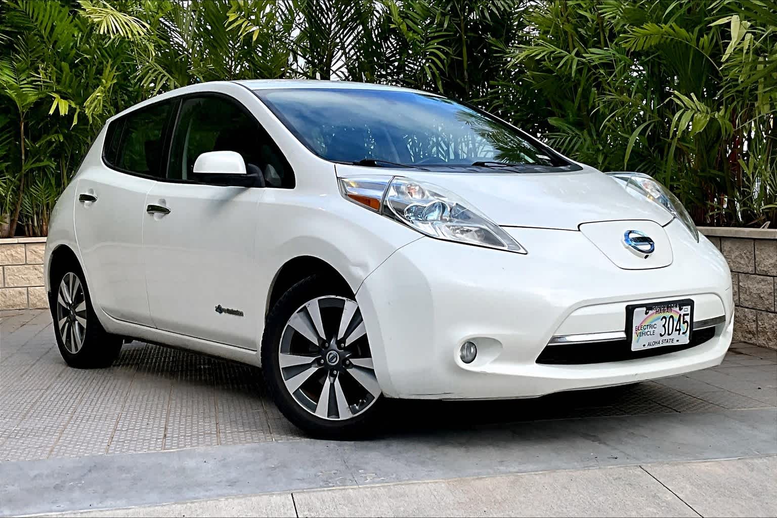 2013 Nissan Leaf SL 21