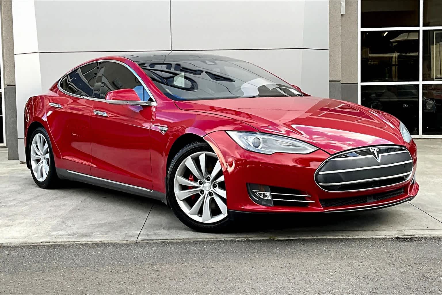 2015 Tesla Model S  21