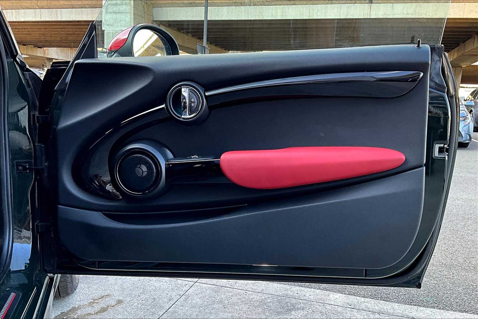 Thumbnail: 2017 MINI Cooper Hardtop - 28