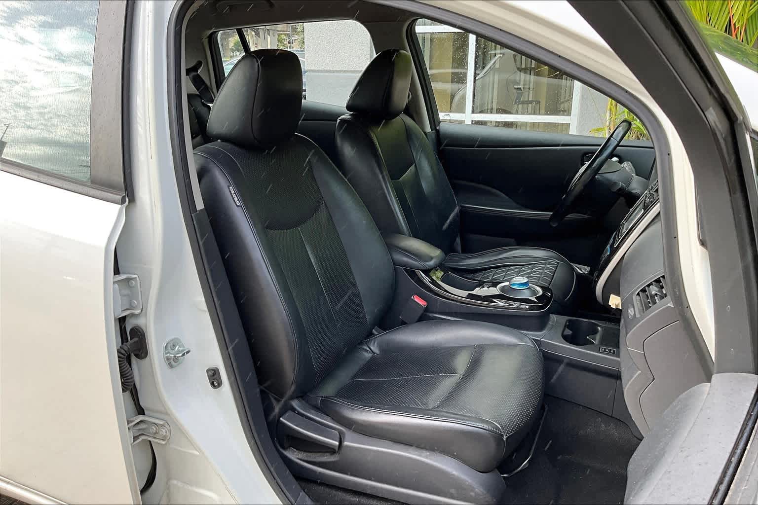 2013 Nissan Leaf SL 13