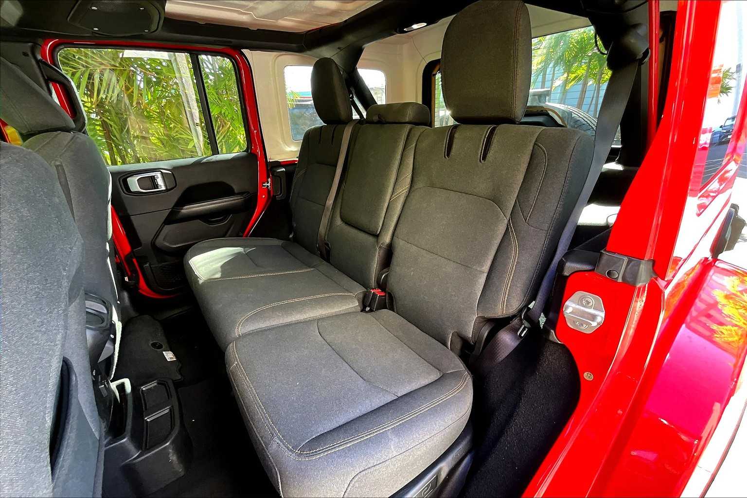 Thumbnail: 2024 Jeep Wrangler - 30