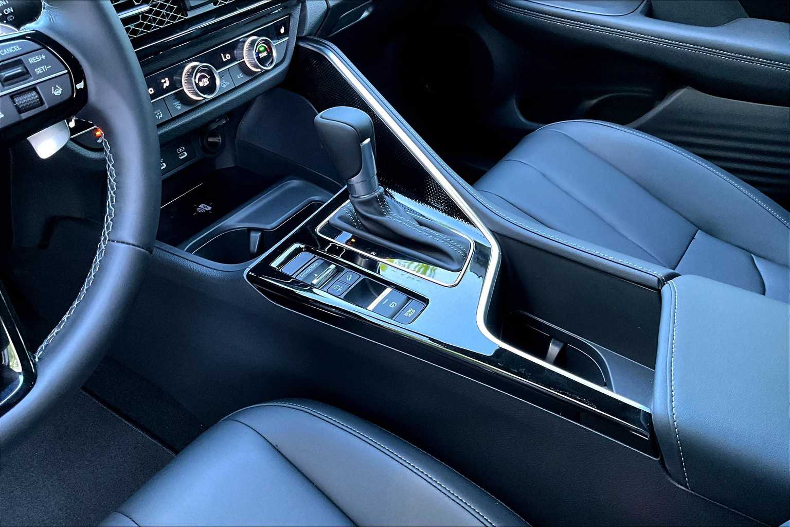 2025 Acura ADX  17