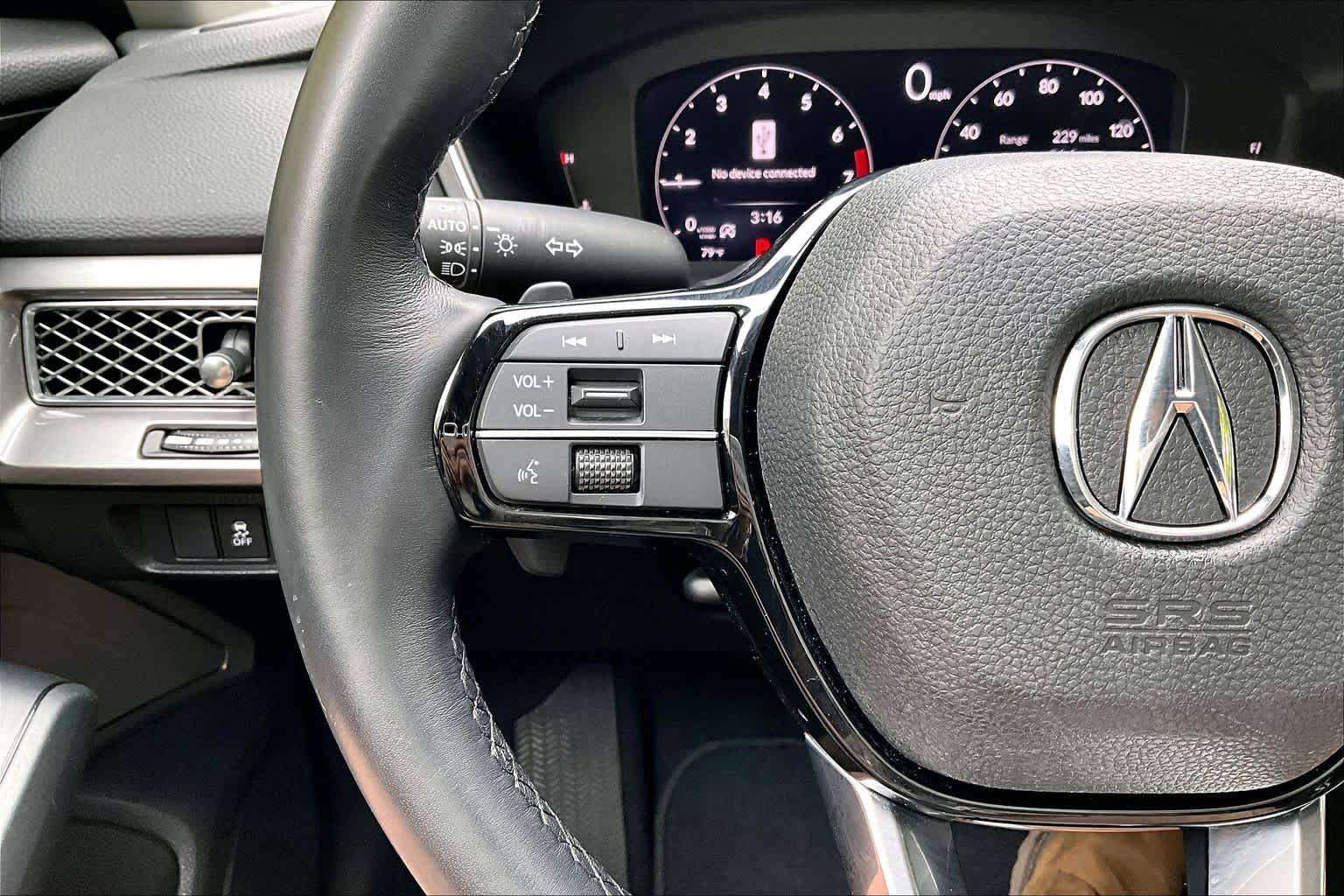 Thumbnail: 2023 Acura Integra - 25